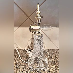 Vintage Underwriters Laboratories Cut Crystal Glass Potable Lamp